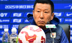 雷速体育下载:足球报：崔康熙帅位与未来3轮比赛息息相关，间歇期是换帅好机会