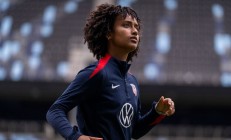 雷速官网:消息来源：USWNT的Lily Yohannes即将从阿贾克斯转会到里昂